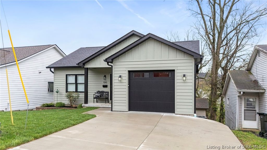 1010 E First Street, Madison, IN 47250