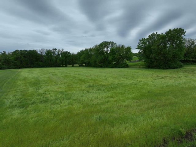 21201 E Blue Mills Road, Independence, MO 64058