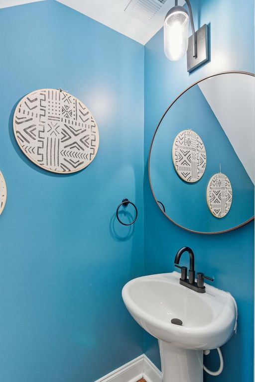 Image 18 of property listing at 1169 Sumner Avenue, North Charleston, SC 29406