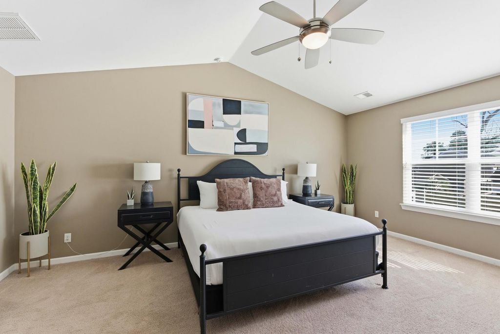 Image 21 of property listing at 1169 Sumner Avenue, North Charleston, SC 29406