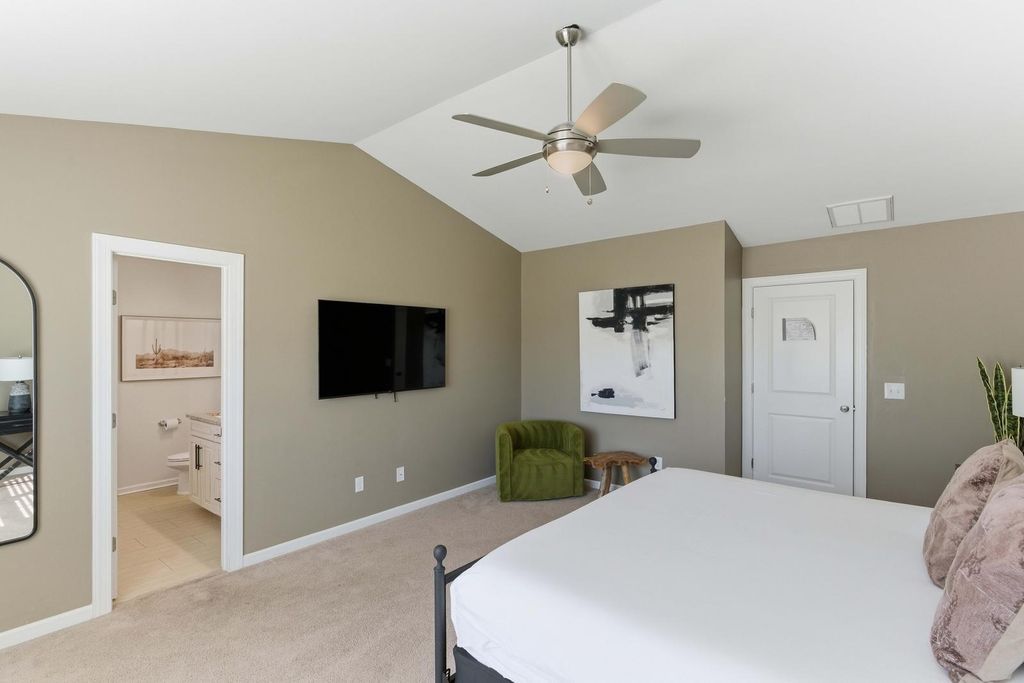 Image 23 of property listing at 1169 Sumner Avenue, North Charleston, SC 29406