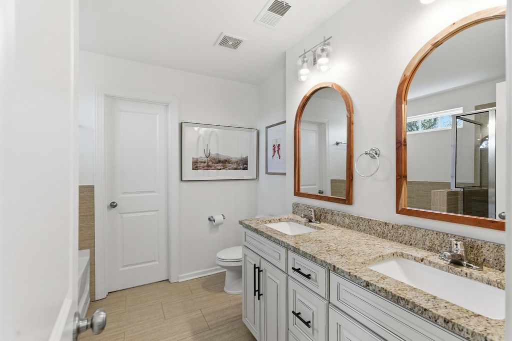 Image 24 of property listing at 1169 Sumner Avenue, North Charleston, SC 29406