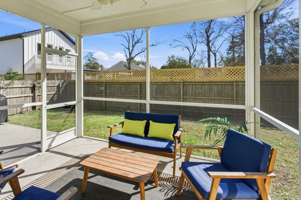 Image 36 of property listing at 1169 Sumner Avenue, North Charleston, SC 29406