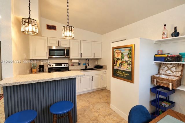 3296 William Ave, Miami, FL 33133