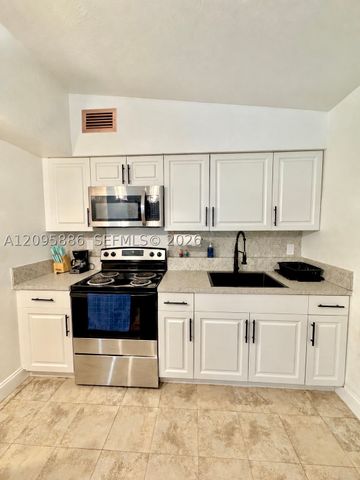 3296 William Ave, Miami, FL 33133