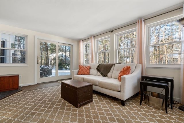 15 Harness Ln, Sudbury, MA 01776