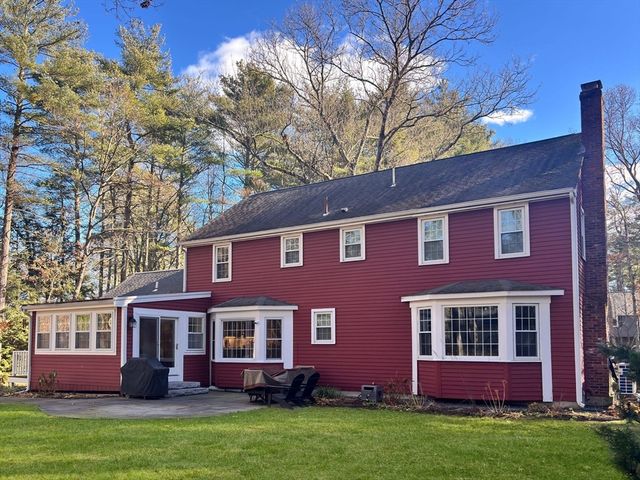 15 Harness Ln, Sudbury, MA 01776