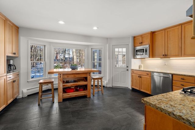 15 Harness Ln, Sudbury, MA 01776