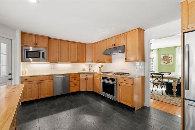 15 Harness Ln, Sudbury, MA 01776