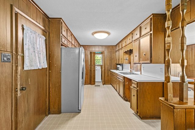 1621 Crestwood Road, North Little Rock, AR 72116