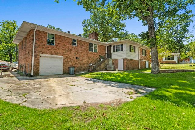 1621 Crestwood Road, North Little Rock, AR 72116