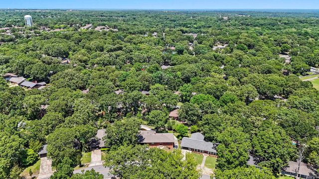1621 Crestwood Road, North Little Rock, AR 72116
