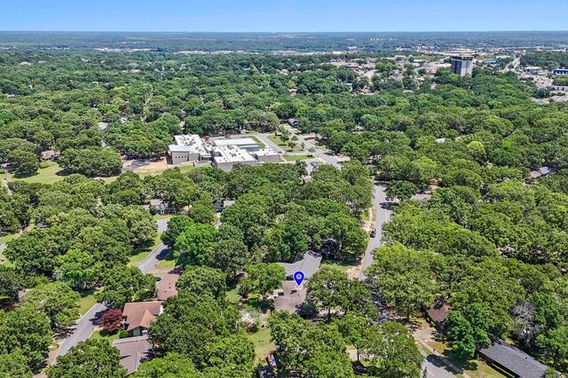 1621 Crestwood Road, North Little Rock, AR 72116