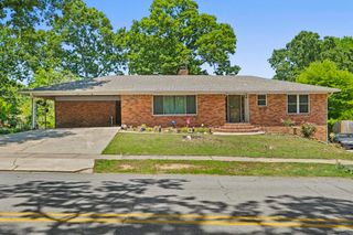 1621 Crestwood Road, North Little Rock, AR 72116