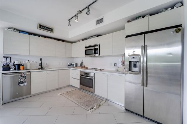 4250 Biscayne Blvd 301, Miami, FL 33137