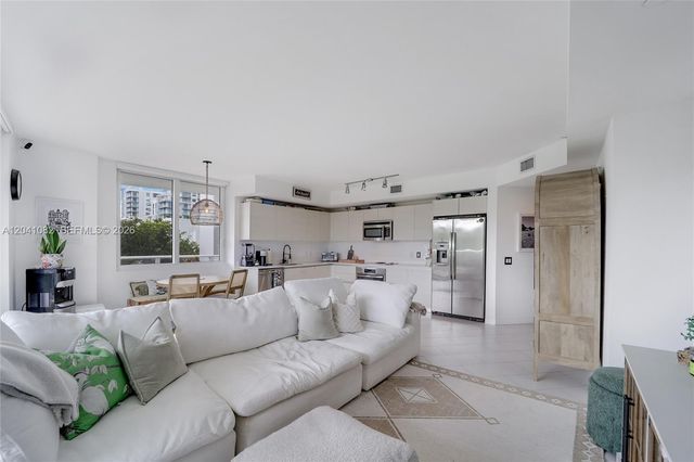 4250 Biscayne Blvd 301, Miami, FL 33137