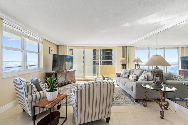 5440 N Ocean Drive 907, Singer Island, FL 33404