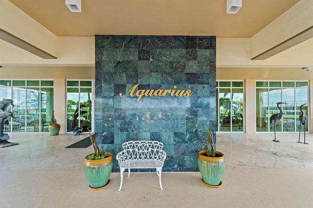 5440 N Ocean Drive 907, Singer Island, FL 33404