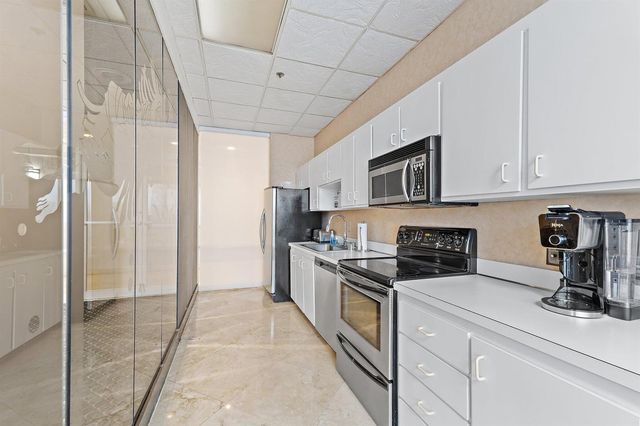 5440 N Ocean Drive 907, Singer Island, FL 33404