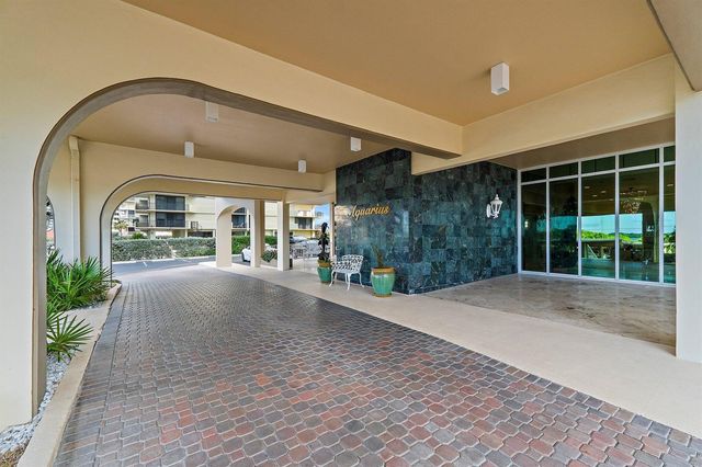 5440 N Ocean Drive 907, Singer Island, FL 33404
