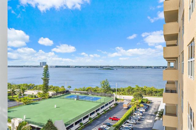5440 N Ocean Drive 907, Singer Island, FL 33404