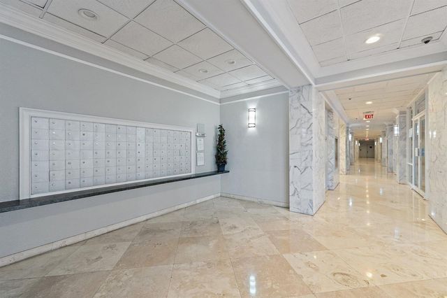 5440 N Ocean Drive 907, Singer Island, FL 33404