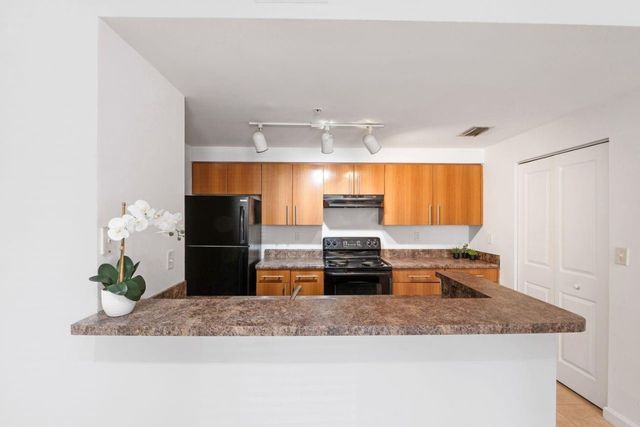 5800 W Sample Road 102, Coral Springs, FL 33067