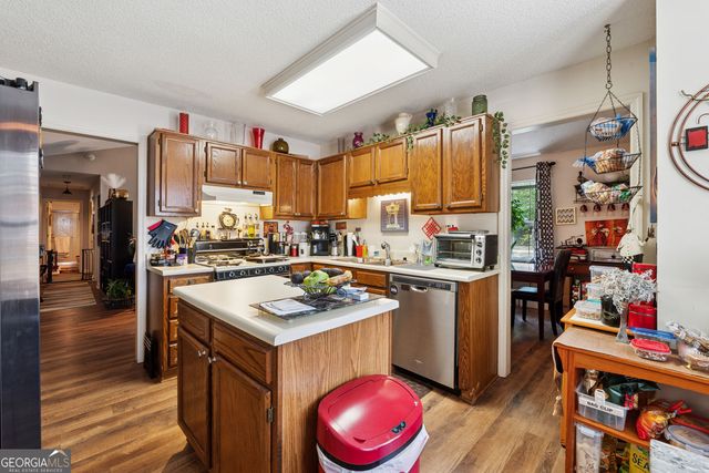 2080 Bankston Circle, Snellville, GA 30078
