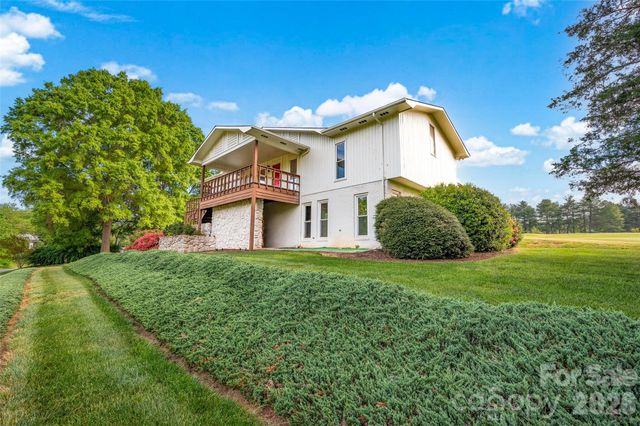 443 W Gleneagles Road, Statesville, NC 28625