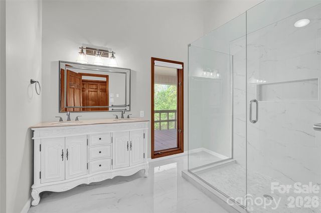 443 W Gleneagles Road, Statesville, NC 28625