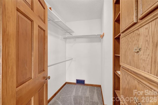 443 W Gleneagles Road, Statesville, NC 28625