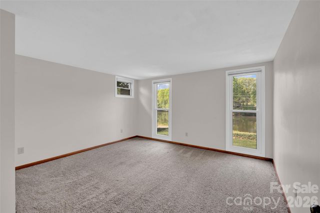443 W Gleneagles Road, Statesville, NC 28625