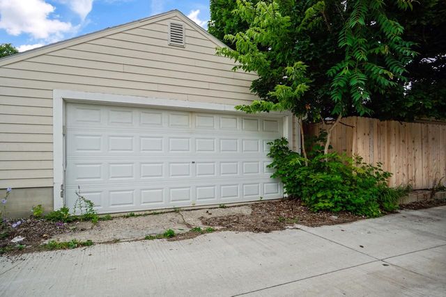 2160 N 52nd STREET, Milwaukee, WI 53208