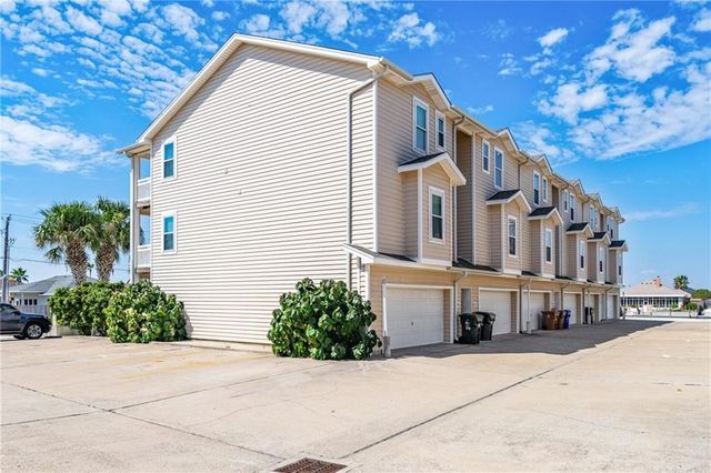 14202 Encantada Ave 106, Corpus Christi, TX 78418