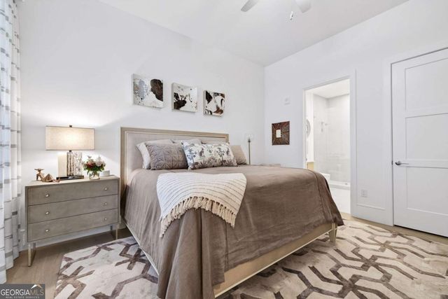 2425 Peachtree Road NE 1704, Atlanta, GA 30305