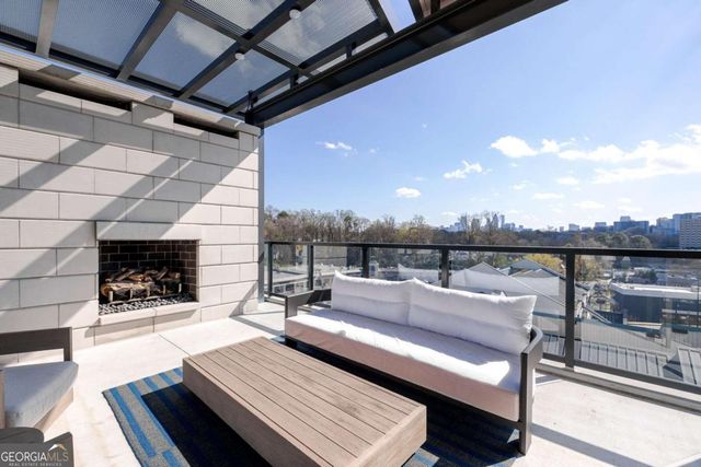 2425 Peachtree Road NE 1704, Atlanta, GA 30305
