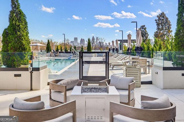 2425 Peachtree Road NE 1704, Atlanta, GA 30305