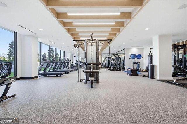 2425 Peachtree Road NE 1704, Atlanta, GA 30305