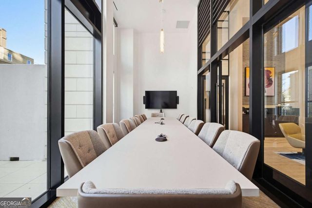 2425 Peachtree Road NE 1704, Atlanta, GA 30305