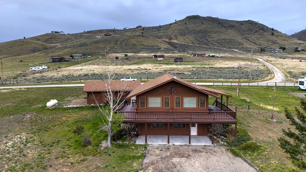 1543 Echo Mountain Road, Corvallis, MT 59828 photo 1