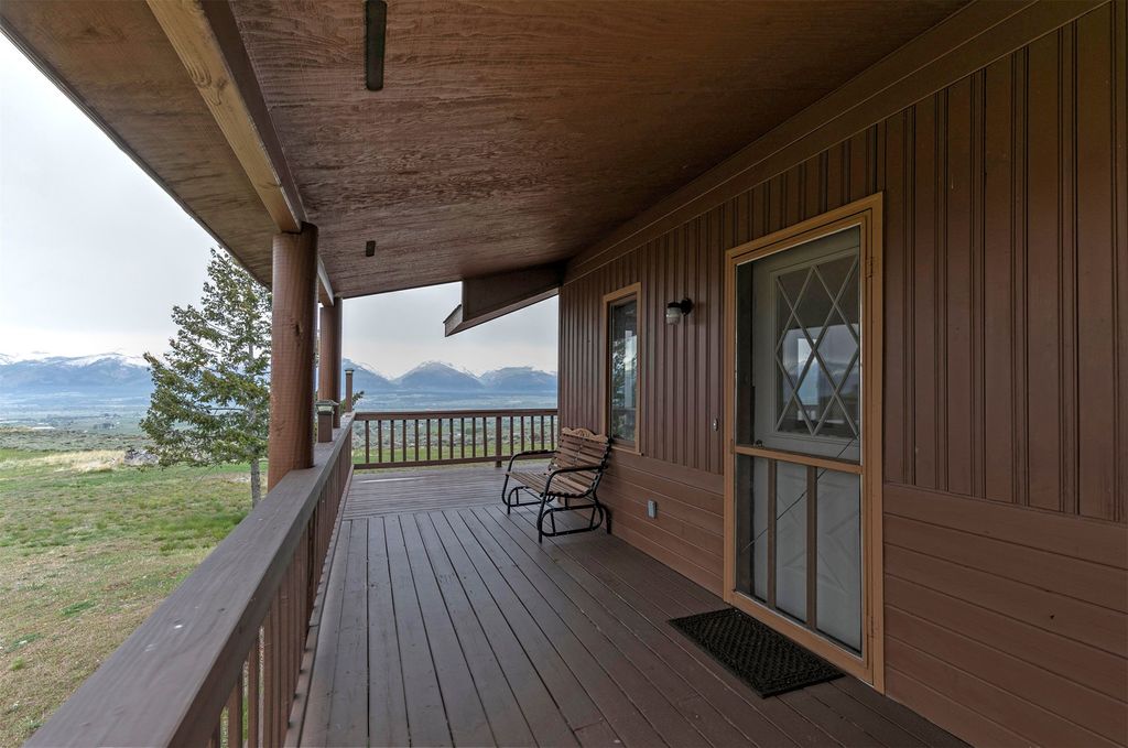 1543 Echo Mountain Road, Corvallis, MT 59828 photo 2