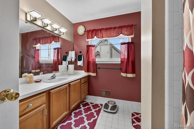 964 Henry Ruff Rd. Road, Garden City, MI 48135