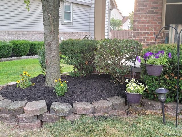 964 Henry Ruff Rd. Road, Garden City, MI 48135