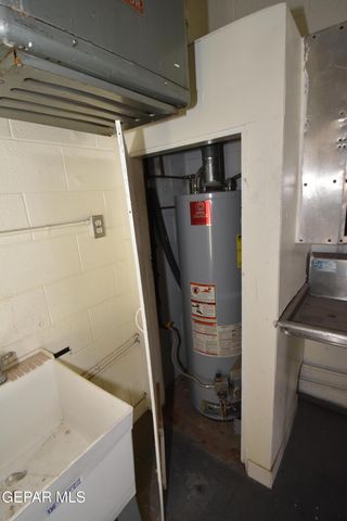 5002 Trowbridge Drive, El Paso, TX 79903