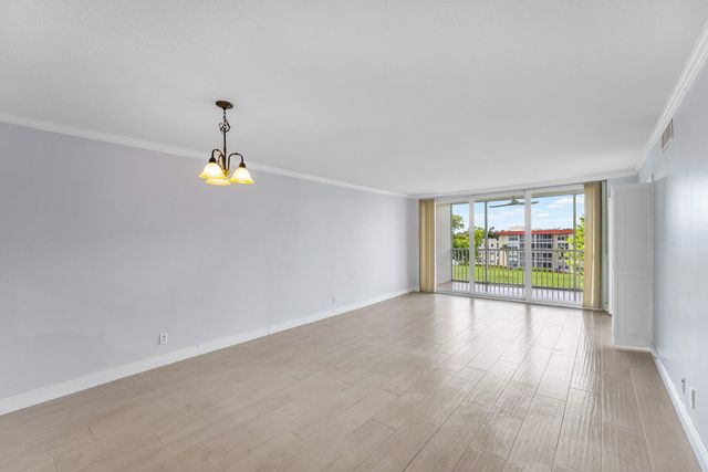 3150 NE 48th Court 411, Lighthouse Point, FL 33064