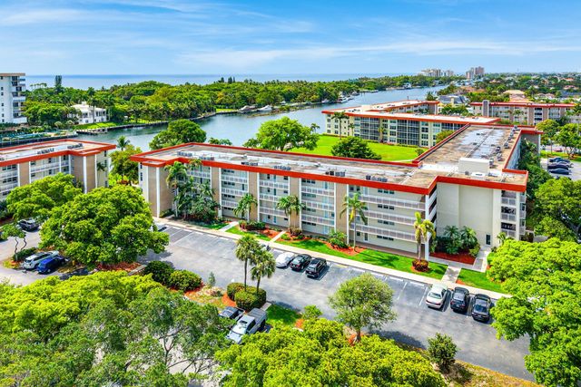 3150 NE 48th Court 411, Lighthouse Point, FL 33064