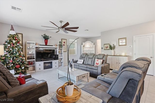 6955 Feather Hill Street, North Las Vegas, NV 89086