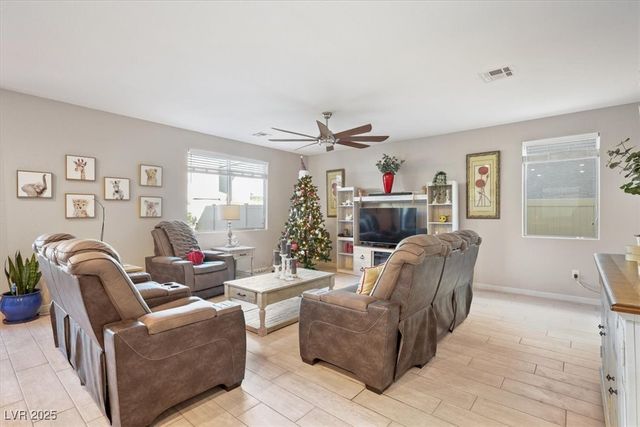 6955 Feather Hill Street, North Las Vegas, NV 89086