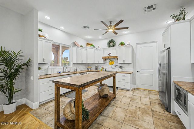 11102 E VICTORIA Street, Chandler, AZ 85248
