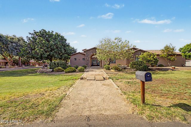 11102 E VICTORIA Street, Chandler, AZ 85248
